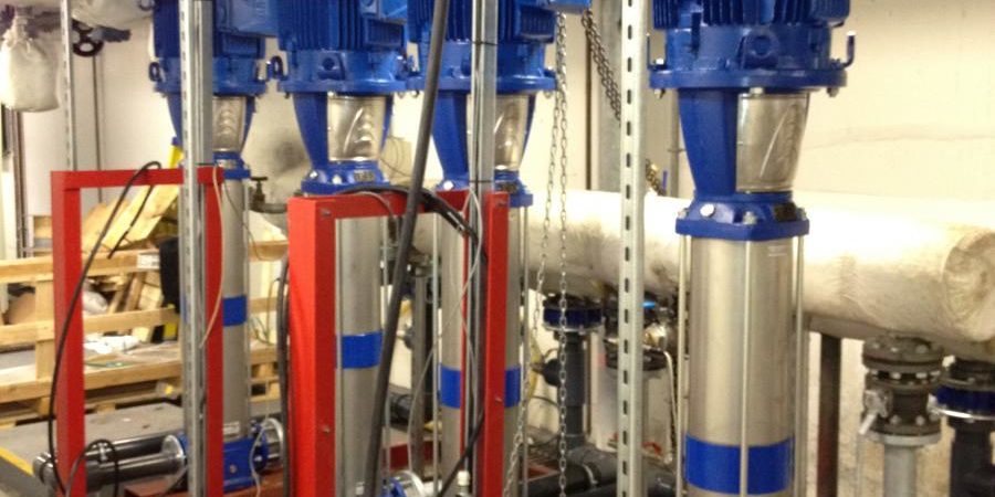 4 large Lowara Multistage Pump 4 large Lowara Multistage Pump